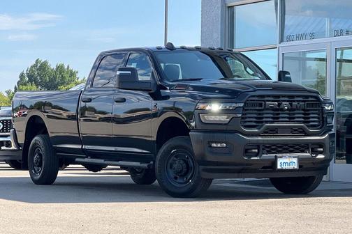 2025 RAM 2500 Tradesman Crew Cab 4x4 8' Box