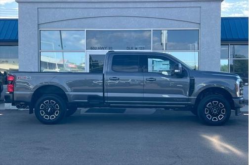 2025 Ford F-250 Platinum