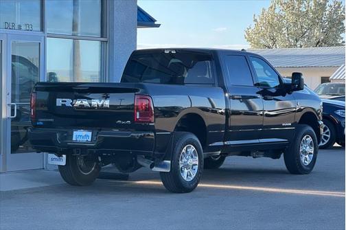 2025 RAM 3500 Big Horn Crew Cab 4x4 6'4' Box
