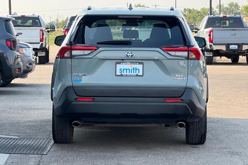 2022 Toyota RAV4 Hybrid XLE Premium