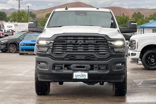 2025 RAM 2500 Tradesman Crew Cab 4x4 6'4' Box