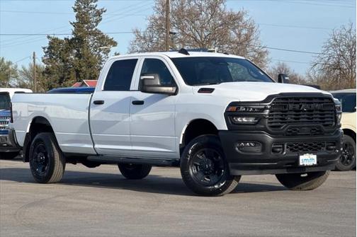 2025 RAM 3500 Tradesman Crew Cab 4x4 8' Box
