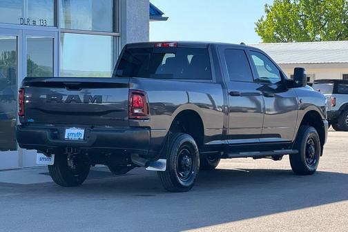 2025 RAM 2500 Tradesman Crew Cab 4x4 6'4' Box