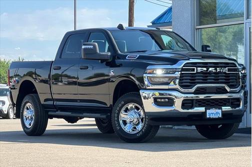 2025 RAM 2500 Tradesman Crew Cab 4x4 6'4' Box