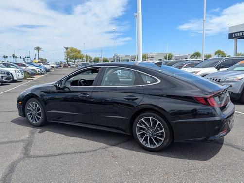 2021 Hyundai SONATA Limited