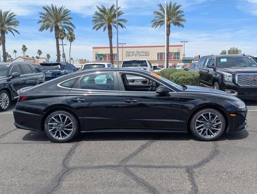 2021 Hyundai SONATA Limited