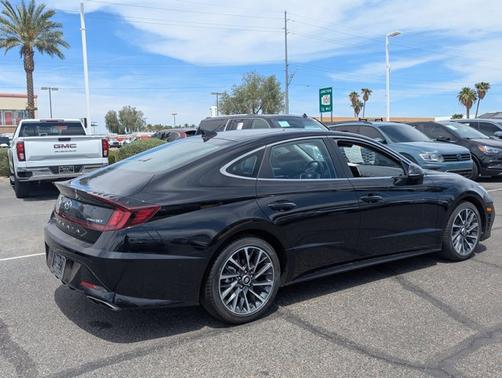 2021 Hyundai SONATA Limited