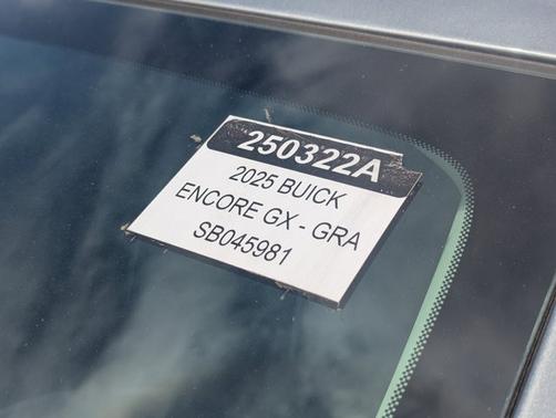 2025 Buick Encore GX Avenir