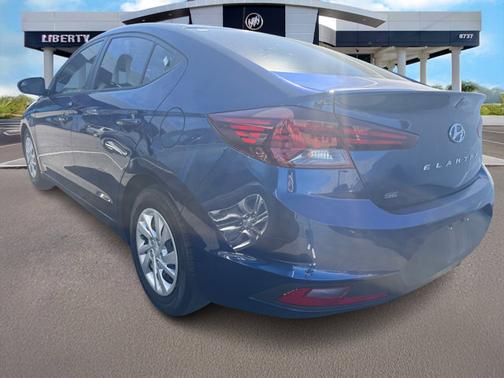 2019 Hyundai ELANTRA SE