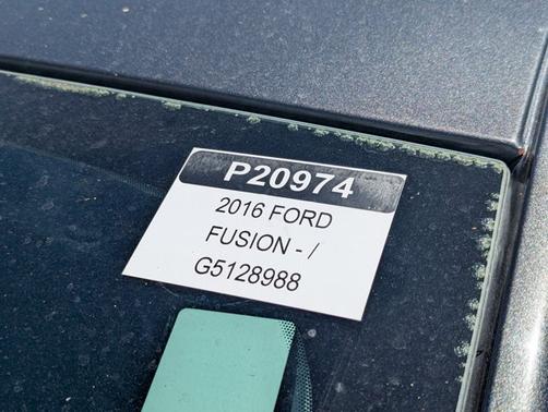 2016 Ford Fusion SE