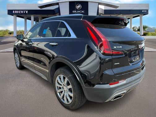 2023 Cadillac XT4 AWD Premium Luxury