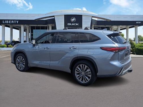 2021 Toyota Highlander Platinum