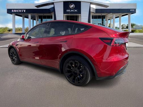 2024 Tesla Model Y 4DR RWD