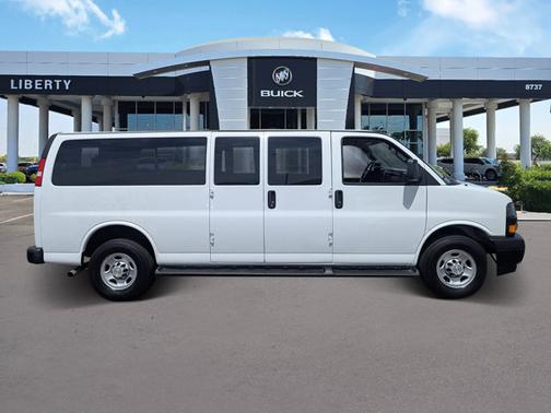 2020 Chevrolet Express 3500 LT