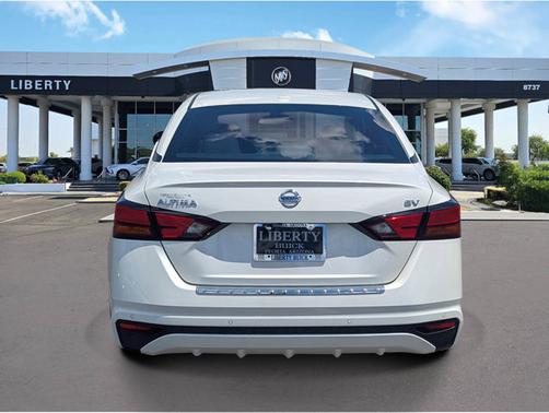 2021 Nissan Altima 2.5 SV