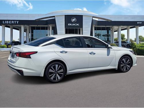 2021 Nissan Altima 2.5 SV