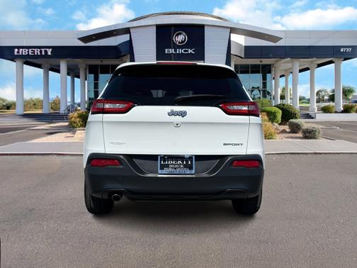 2016 Jeep Cherokee Sport