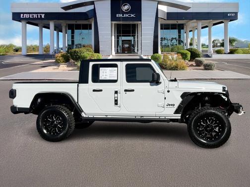 2023 Jeep Gladiator Sport
