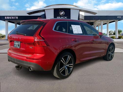 2019 Volvo XC60 T5 Momentum