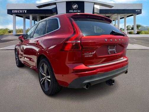 2019 Volvo XC60 T5 Momentum