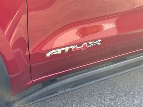 2024 GMC Canyon 4WD AT4X