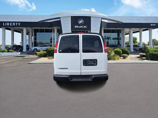 2022 Chevrolet Express 3500 LS