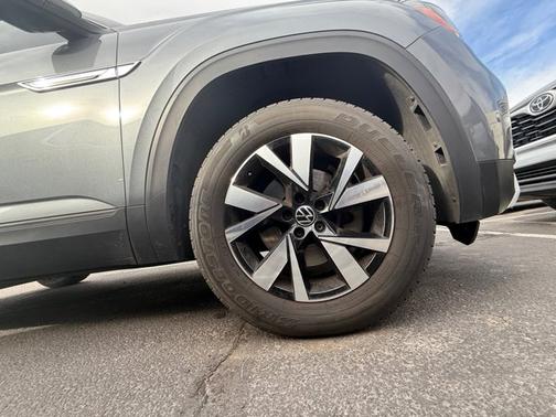 2022 Volkswagen Atlas Cross Sport 2.0T SE