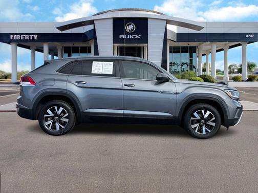 2022 Volkswagen Atlas Cross Sport 2.0T SE