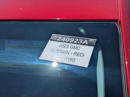 2023 GMC Terrain SLT