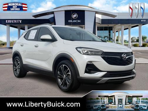 White Frost Tricoat 2020 Buick Encore GX Essence