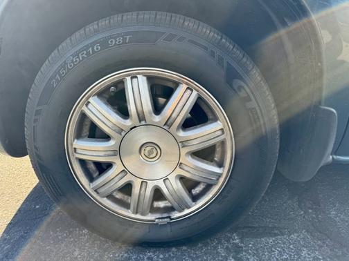 2006 Chrysler Town & Country Touring