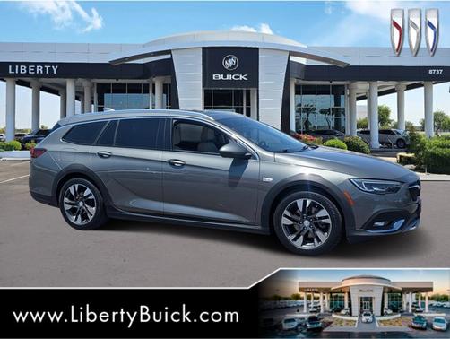 2018 Buick Regal TourX Essence
