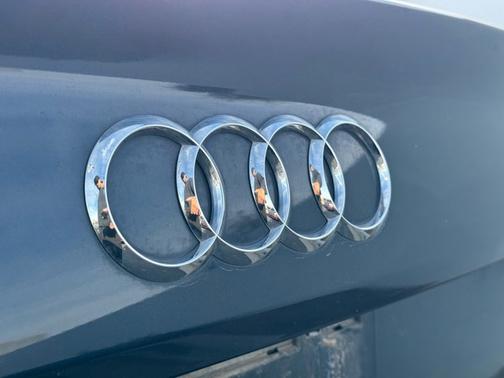 2017 Audi A4 ultra Premium