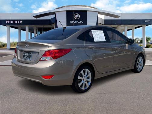 2014 Hyundai Accent GLS