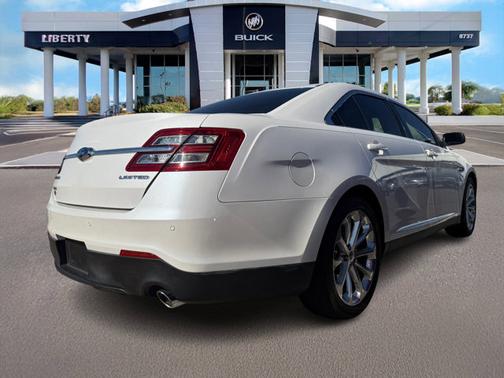 2018 Ford Taurus Limited