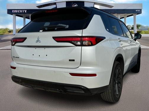 2024 Mitsubishi Outlander SEL