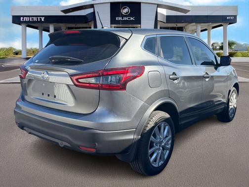 2022 Nissan Rogue Sport S