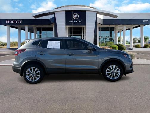 2022 Nissan Rogue Sport S