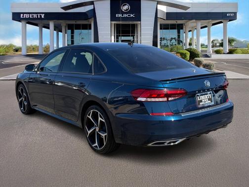 Tourmaline Blue Metallic 2021 Volkswagen Passat 2.0T R-Line