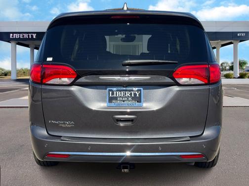 2020 Chrysler Pacifica Touring