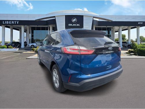 2022 Ford Edge SE