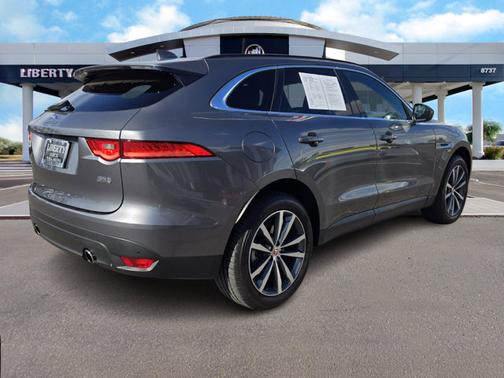 2018 Jaguar F-PACE 35t Prestige