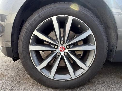 2018 Jaguar F-PACE 35t Prestige