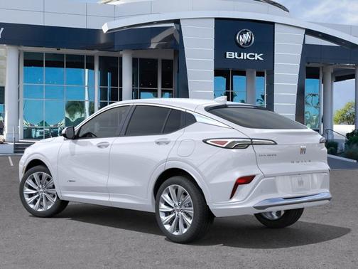 White Frost Tricoat 2026 Buick Envista Avenir
