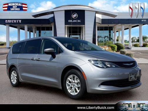 Billet Silver Metallic Clearcoat 2020 Chrysler Voyager LX