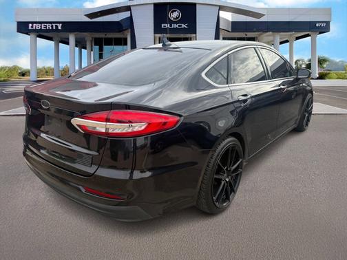 Black 2019 Ford Fusion Hybrid SEL