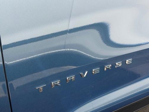 2024 Chevrolet Traverse AWD LT