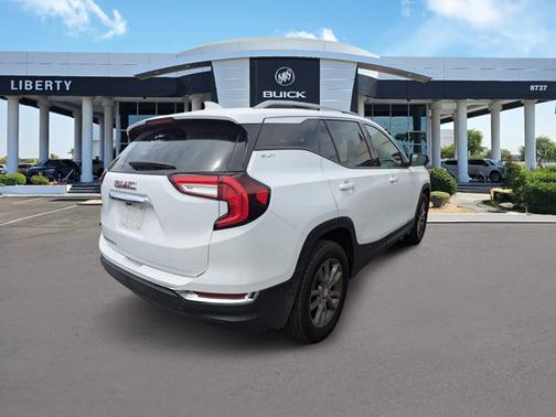 2024 GMC Terrain SLT