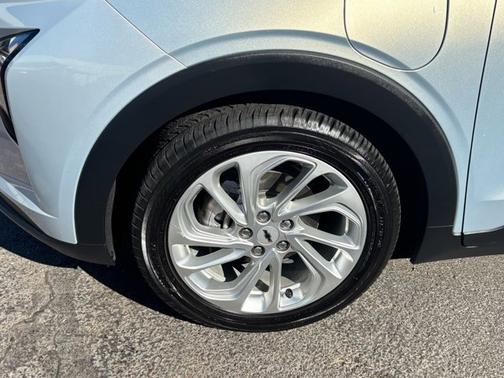 2023 Chevrolet Bolt EUV LT