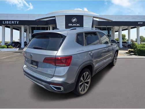 2022 Volkswagen Taos SE